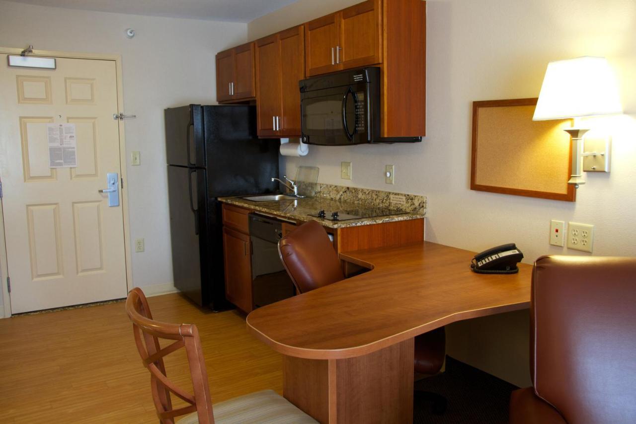 Candlewood Suites Champaign-Urbana University Area By Ihg Exterior foto