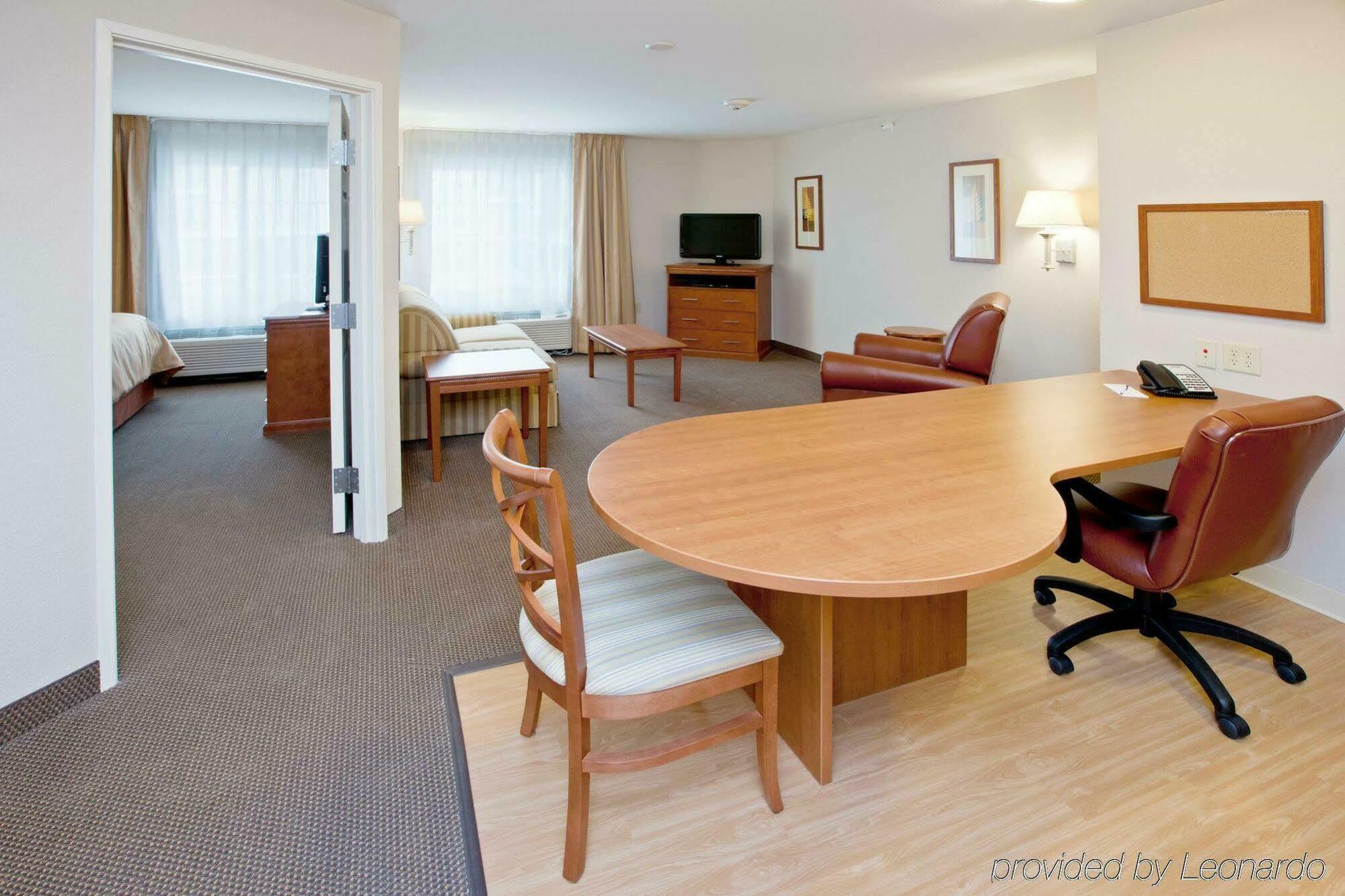 Candlewood Suites Champaign-Urbana University Area By Ihg Exterior foto